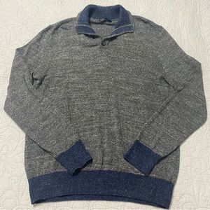 Gap gray and navy men’s sweater, size L